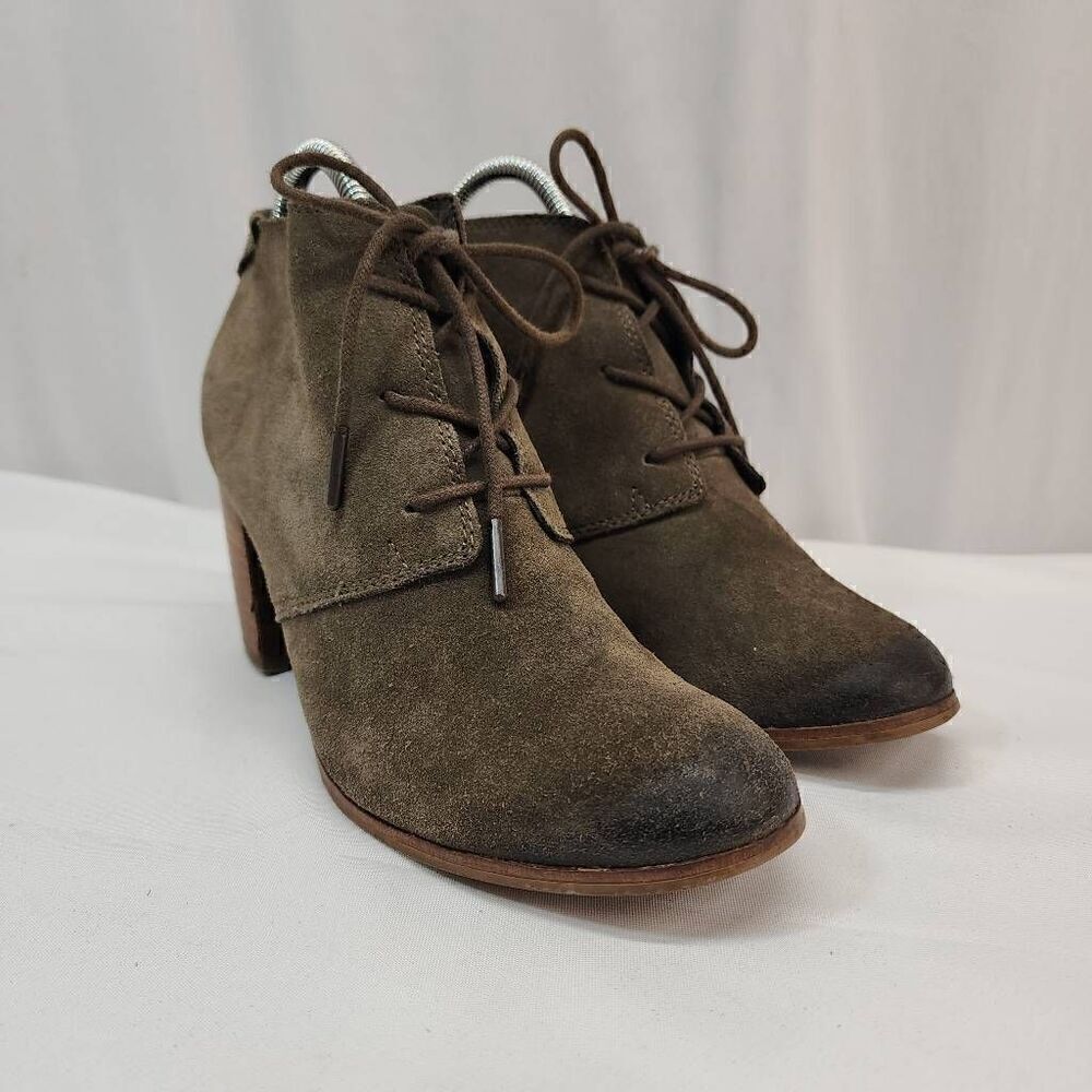 Toms Size 9 Lunata Tarmac Gray Suede Lace-Up Distressed High Heel Boots shoes Wo
